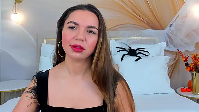 CamillaLarson online show from October 21, 2025, 3:07 am