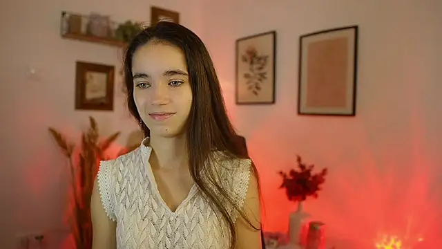 Snapshot of Gia_Paige18 chatting on September 26, 2025, 10:19 am Gia Paige18 online show from September 26, 2025, 10:19 am