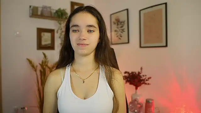 Snapshot of Gia_Paige18 chatting on October 5, 2025, 8:12 am Gia Paige18 online show from October 5, 2025, 8:12 am