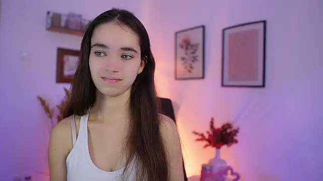 Snapshot of Gia_Paige18 chatting on October 16, 2025, 1:12 pm Gia Paige18 online show from October 16, 2025, 1:12 pm