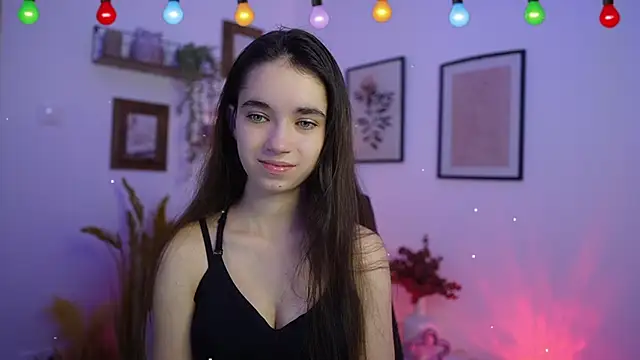 Gia Paige18 online show from December 16, 2025, 2:11 pm