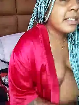 ELLA KELLY online show from January 4, 2025, 2:56 pm