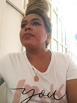 ELLA KELLY online show from February 10, 2026, 11:58 am