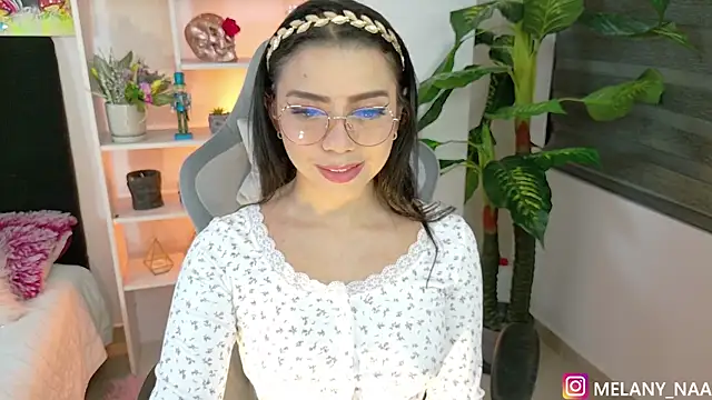 Snapshot of melany_naa chatting on September 26, 2025, 12:58 am melany naa online show from September 26, 2025, 12:58 am