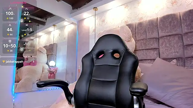 amina west online show from October 3, 2025, 3:58 am