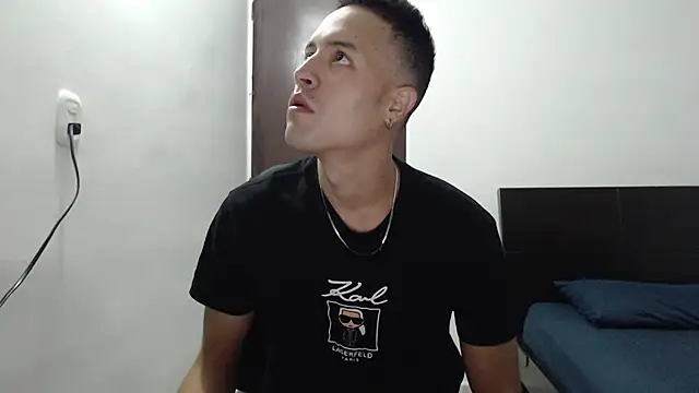 dimitriquiet05 online show from December 31, 2024, 2:29 am