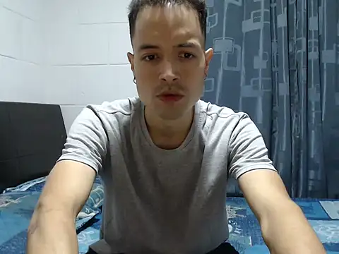 dimitriquiet05 online show from February 7, 2026, 4:27 am