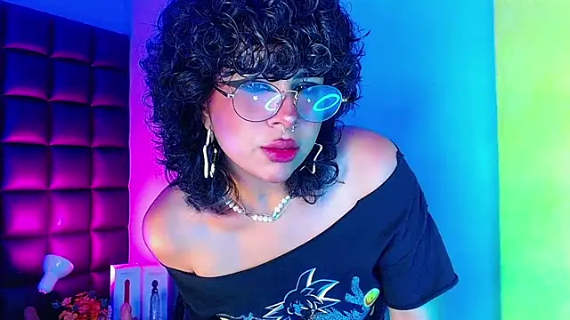 Snapshot of kuromi69 chatting on March 12, 2025, 8:30 am kuromi69 online show from March 12, 2025, 8:30 am