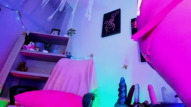 kuromi69 online show from March 1, 2026, 9:00 am