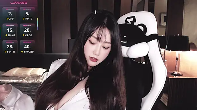 Snapshot of Cartier-__Daji- chatting on October 29, 2025, 12:40 pm Cartier- Daji- online show from October 29, 2025, 12:40 pm