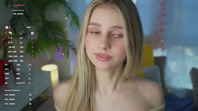 Fluffy-Angel online show from January 30, 2025, 9:15 am