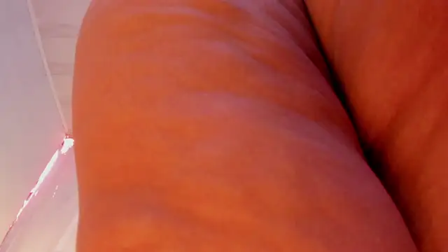 Busty Juicy online show from February 22, 2025, 5:57 pm