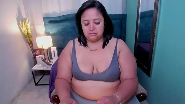 Busty Juicy online show from February 24, 2025, 11:32 am