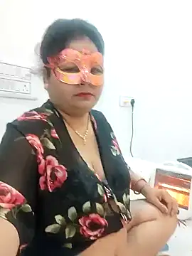 BBW HOT COUPLE online show from January 13, 2025, 7:43 am