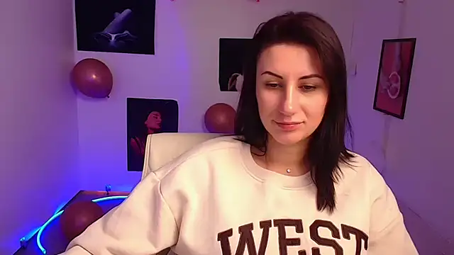 Loren Moa online show from March 15, 2025, 4:10 pm