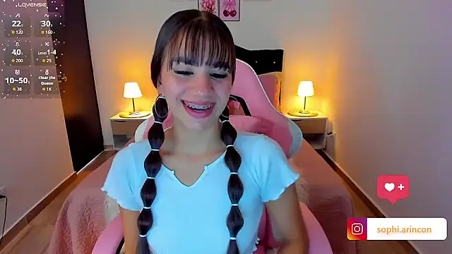 Snapshot of Sophia_rincon chatting on February 3, 2026, 6:46 pm Sophia rincon online show from February 3, 2026, 6:46 pm