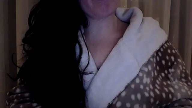 Snapshot of Sandysecret chatting on January 20, 2025, 8:18 pm Sandysecret online show from January 20, 2025, 8:18 pm