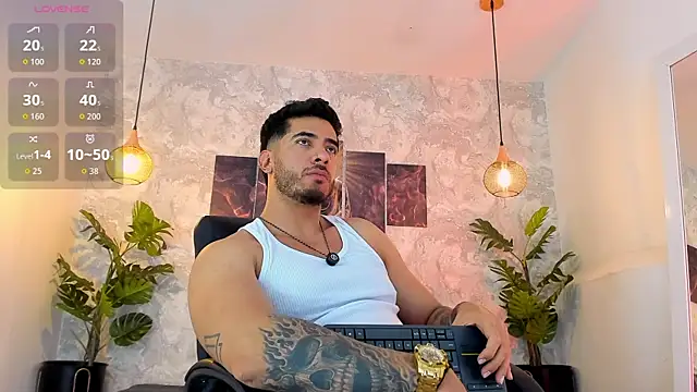 Snapshot of Nate_franco chatting on July 14, 2026, 5:45 am Nate franco online show from July 14, 2026, 5:45 am