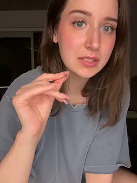 nerdynina online show from October 29, 2025, 12:24 am