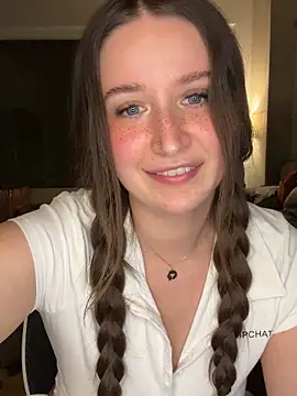 nerdynina online show from March 8, 2026, 3:21 am