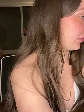 nerdynina online show from March 26, 2026, 12:06 am