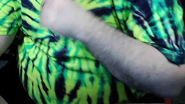 Snapshot of Dominant_BEAR chatting on November 10, 2025, 2:27 pm Dominant BEAR online show from November 10, 2025, 2:27 pm