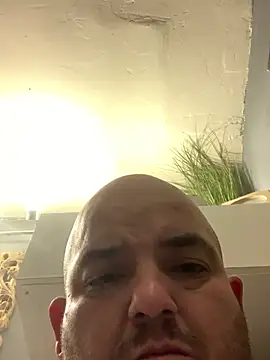 valleyoneofakind online show from March 29, 2026, 8:25 am