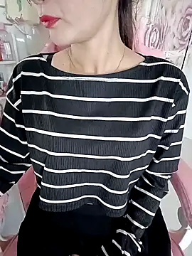 Snapshot of ___Erin___ chatting on January 29, 2025, 2:21 pm Erin online show from January 29, 2025, 2:21 pm