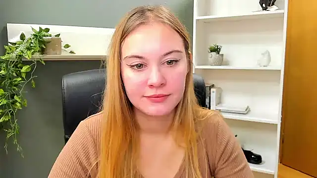 kitty valeria online show from January 12, 2025, 10:56 am