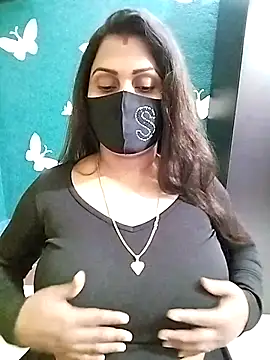 Riya Sexy Baby online show from March 18, 2025, 2:04 pm