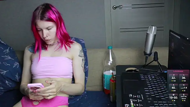 Kamala Adele online show from April 27, 2026, 10:30 pm