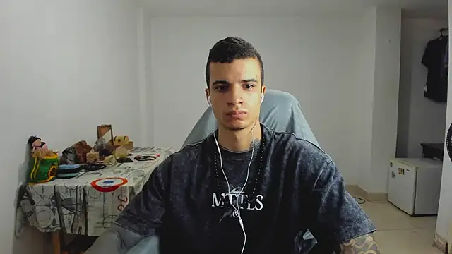 Snapshot of Balo_lovers chatting on February 6, 2025, 2:48 pm Balo lovers online show from February 6, 2025, 2:48 pm