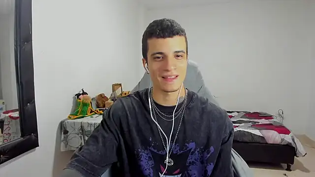 Snapshot of Balo_lovers chatting on February 21, 2025, 8:16 pm Balo lovers online show from February 21, 2025, 8:16 pm