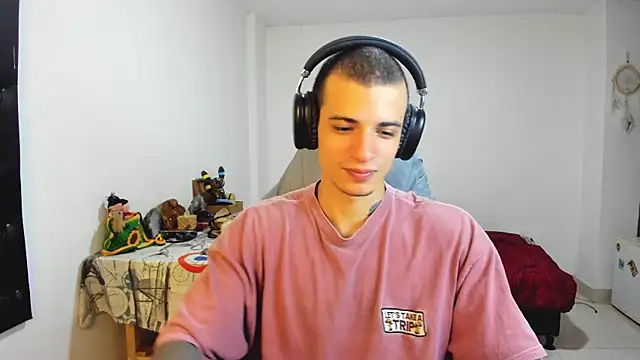 Snapshot of Balo_lovers chatting on March 17, 2025, 2:12 pm Balo lovers online show from March 17, 2025, 2:12 pm