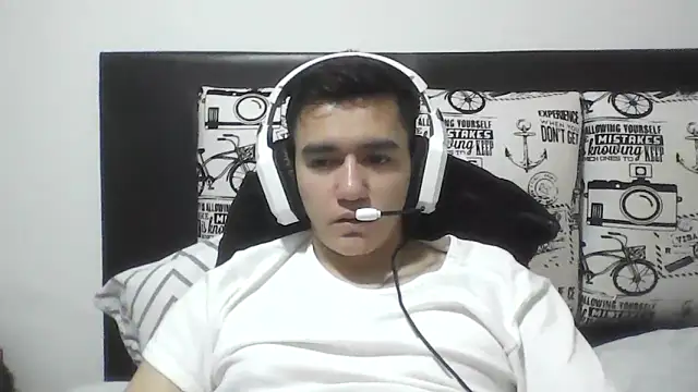 Estebitan vm online show from March 11, 2026, 3:56 am