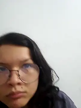 azumiichan online show from February 8, 2026, 1:20 am