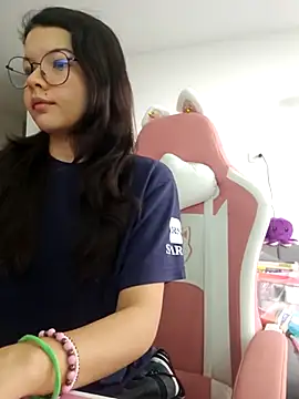 azumiichan online show from March 6, 2026, 9:55 pm