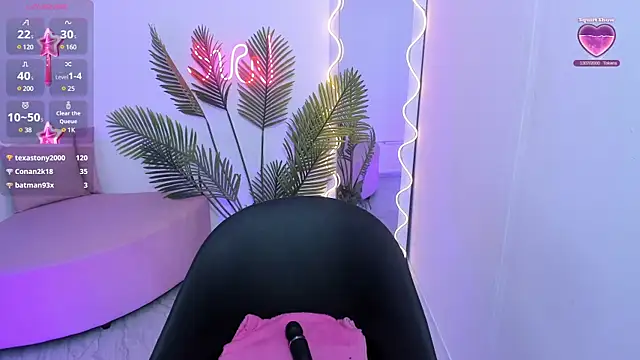 Snapshot of Chiara_tay chatting on January 27, 2025, 1:16 am Chiara tay online show from January 27, 2025, 1:16 am