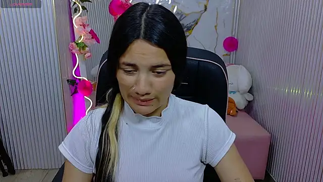 Chiara tay online show from July 14, 2026, 8:03 pm