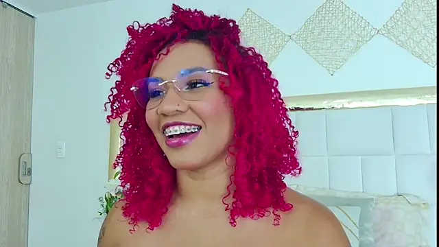 RubyRossel online show from March 19, 2025, 6:01 pm