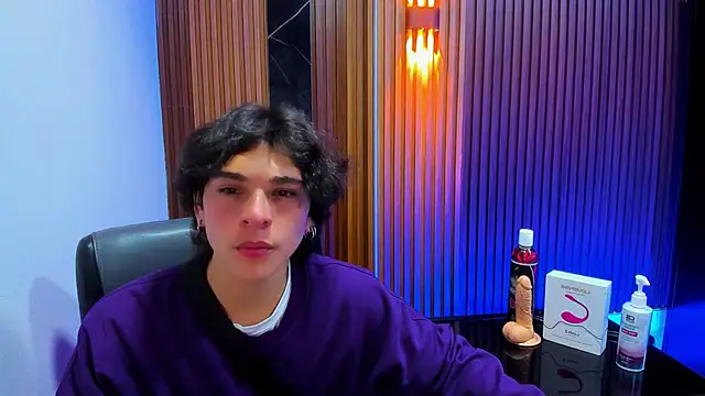 Luke Howland online show from January 24, 2025, 8:22 pm