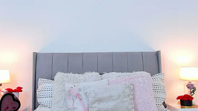 MelodyMarks  online show from October 3, 2025, 6:05 pm