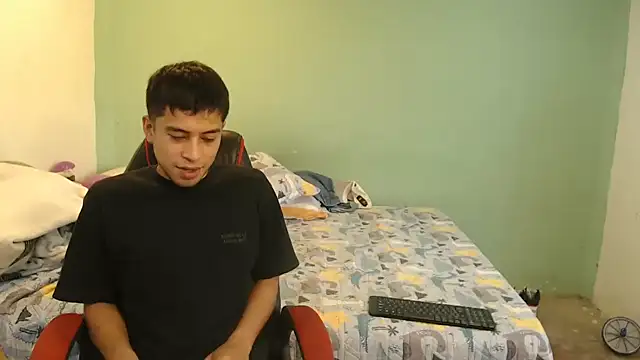 danielitopapuu online show from June 25, 2026, 2:32 pm