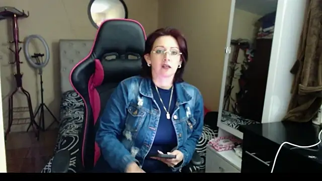 Snapshot of Carol_Scottt chatting on March 13, 2025, 11:16 pm Carol Scottt online show from March 13, 2025, 11:16 pm