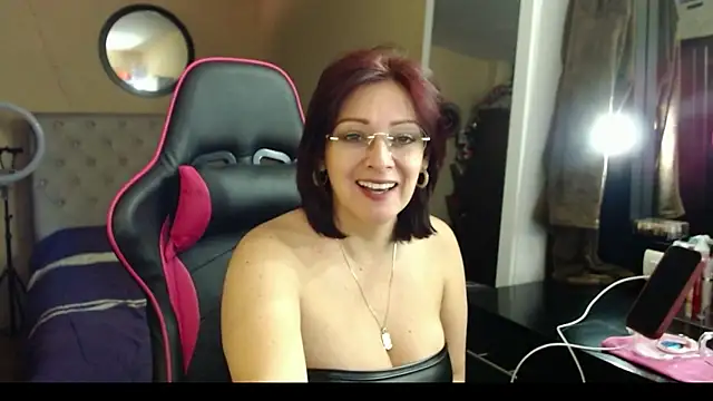 Snapshot of Carol_Scottt chatting on March 18, 2025, 5:21 pm Carol Scottt online show from March 18, 2025, 5:21 pm