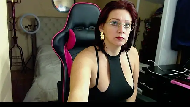 Snapshot of Carol_Scottt chatting on March 20, 2025, 4:42 pm Carol Scottt online show from March 20, 2025, 4:42 pm