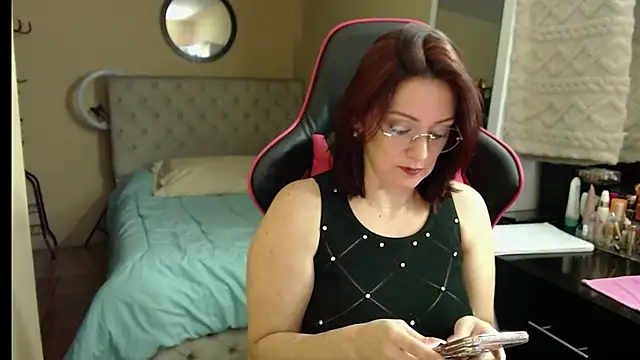 Snapshot of Carol_Scottt chatting on September 26, 2025, 8:35 pm Carol Scottt online show from September 26, 2025, 8:35 pm