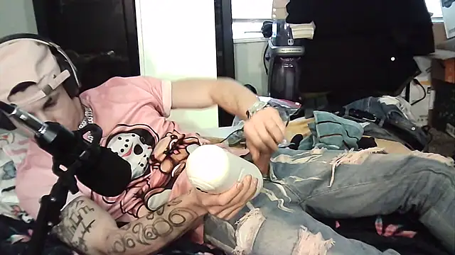 --D-a-D-D-y- online show from February 2, 2025, 3:49 pm