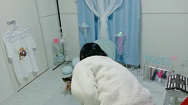 Snapshot of MEI--55 chatting on November 14, 2025, 9:08 am MEI--55 online show from November 14, 2025, 9:08 am