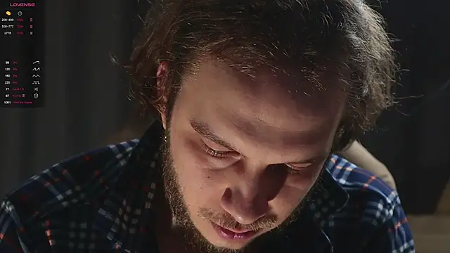 Snapshot of pleasure8869 chatting on October 2, 2025, 5:14 am pleasure8869 online show from October 2, 2025, 5:14 am